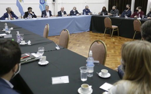 El Gabinete de Arcioni rompe con todas las medidas de seguridad ante la pandemia
