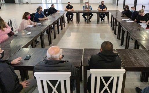 Arcioni y Luque se reunieron con el comité de emergencia para evaluar la situación tras los últimos casos positivos