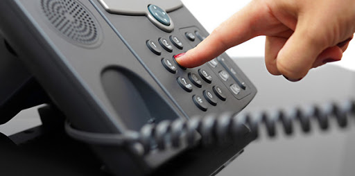 Alertan por una nueva estafa telefónica: «Mamá, escuchame, tengo Covid»