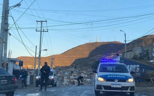 Piden precaución por hielo en el camino Del Centenario