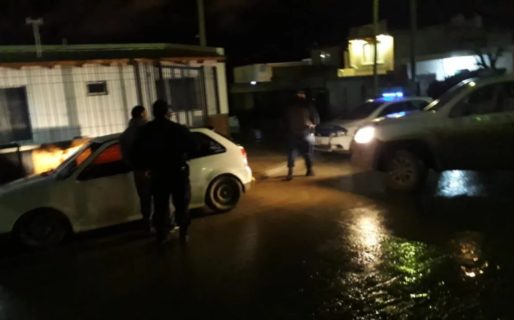 Tenía una restricción de acercamiento, pero no le importó y fue denunciado por golpear a su pareja