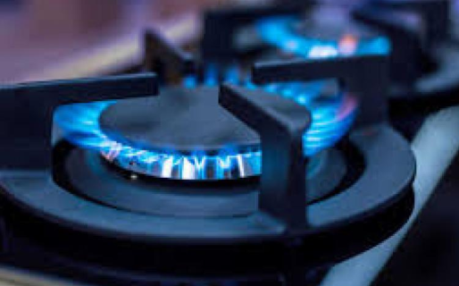 Gas: Extendieron por 60 días la obligación de cobrar el menor consumo