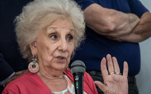 Estela de Carlotto denuncia que también fue seguida durante el macrismo