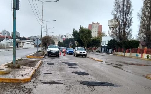 Municipalidad realizó bacheos sobre la ruta 3
