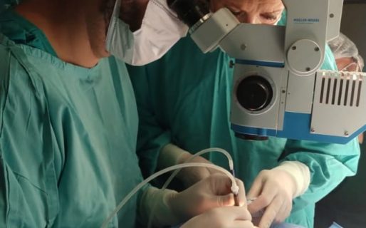 Se realizó en La Española la primera operación de cataratas congénitas a un bebé de un mes de vida