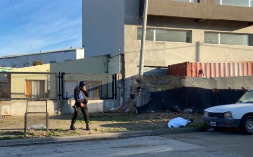 Hallaron un cuerpo en plena vía pública