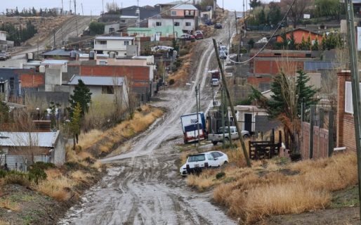 El martes llega con frío y lluvia