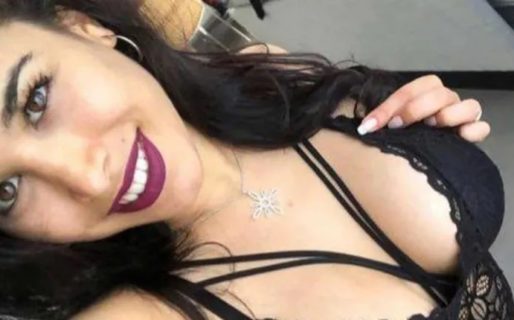 Medita, vende sexo virtual y es modelo erótica