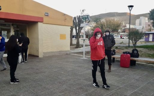 Padres indignados porque niegan el ingreso de estudiantes desde Córdoba