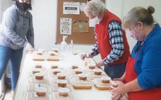 La crisis profundizó la necesidad alimentaria que se ve saciada por los mismos vecinos
