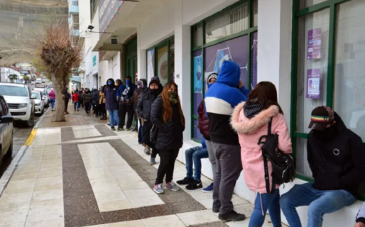 Hoy cobran el IFE los beneficiarios de la AUH con DNI terminado en 8