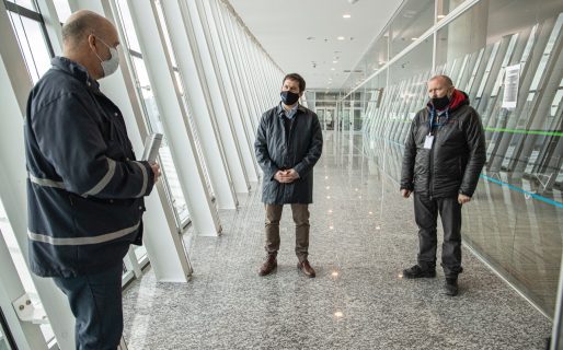 Luque evalúa el protocolo sanitario del Aeropuerto para cuando se reanuden los vuelos