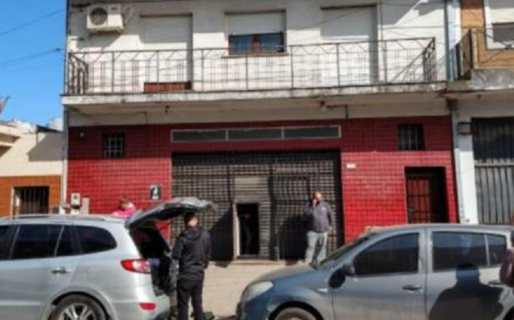 Resistió a tiros un asalto en su casa: su mujer terminó baleada y un presunto ladrón muerto
