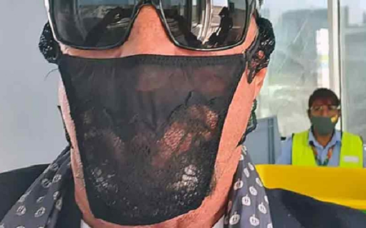 Detienen al fundador del antivirus McAfee por llevar una tanga como barbijo