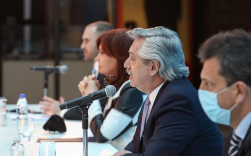 Arcioni participó del anuncio de Alberto Fernández sobre la reestructuración de la deuda nacional