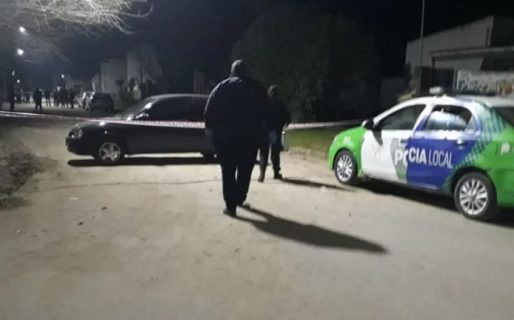 Fue a reclamarle a su ex el pago de la cuota alimentaria, lo encontró con otra y lo apuñaló