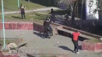 Ex barrabrava y profesor de kickboxing ‘corrió’ a cinco policías y les robó un reloj