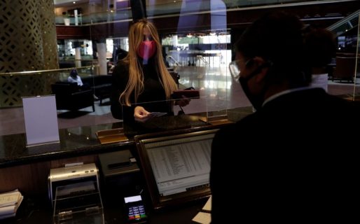 En situación crítica, los hoteles buscan alivio con ventas anticipadas, oficinas y gimnasios individuales