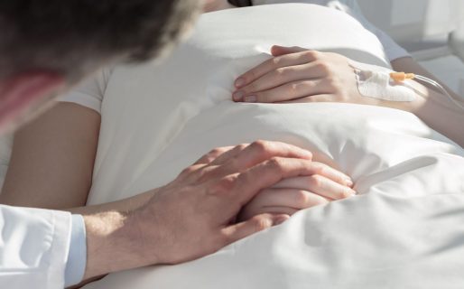 Promueven un protocolo para que familiares puedan despedirse de enfermos terminales