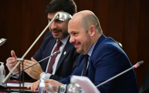 Sastre adelantó que mañana sale por unanimidad la reestructuración de la deuda: «Es un gesto de grandeza política»