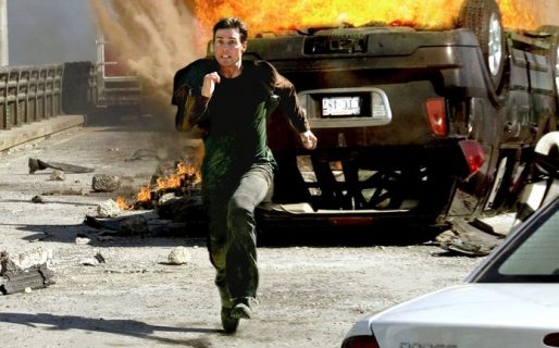 Misión imposible: Intentan convencer a todo un pueblo para que le permita a Tom Cruise volar un antiguo puente