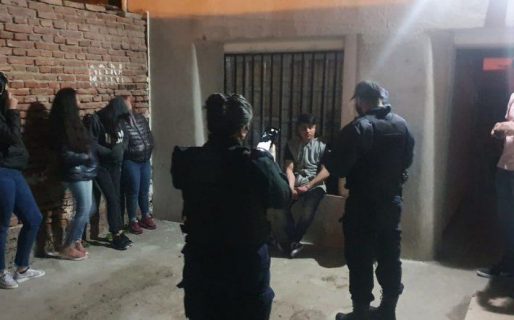 Otra fiesta clandestina en Sarmiento