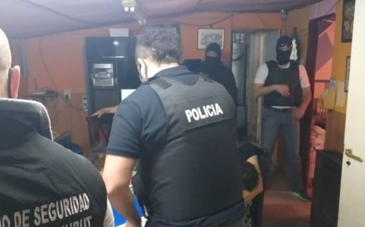 Un dominicano quiso usurpar una casa a los tiros en fracción 14