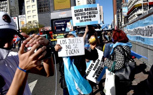 Nuevo banderazo en contra del Gobierno nacional en distintas ciudades del país