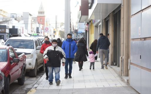 Supermercados abrirán hasta las 20hs y se podrá circular hasta las 22hs