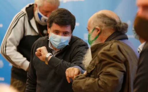 El ministro Daniel Arroyo dio positivo de coronavirus