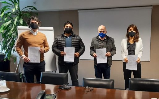 Llugdar rubricó el acuerdo que asegura continuidad laboral a Trabajadores del área que opera Sinopec