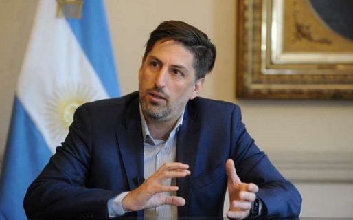 Trotta anunció que comenzará la inscripción para la vacunación docente