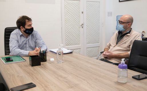 Luque recibió al director del Hospital Alvear y puso el Municipio a disposición