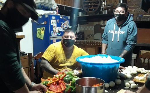 Barrio Sismográfica: Nueva olla solidaria para ofrecer un plato de comida a quienes más lo necesitan
