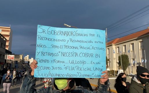Policías de Comodoro vuelven a manifestarse por los atrasos salariales