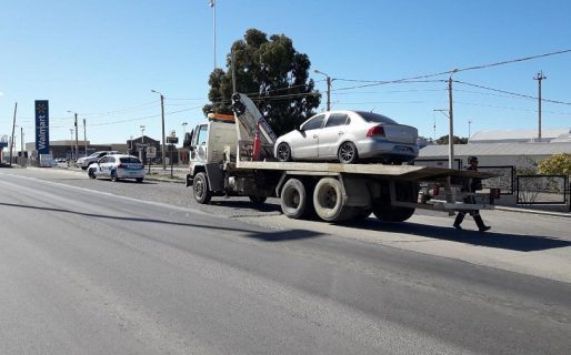 En un control en km. 4 secuestran un auto porque el conductor no tenía carnet