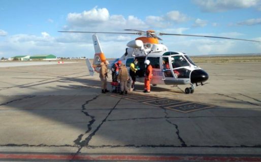 Aeroevacuaron a un marinero por un posible caso de apendicitis