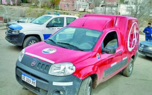 Le robaron el auto cuando bajó para entregar mercadería