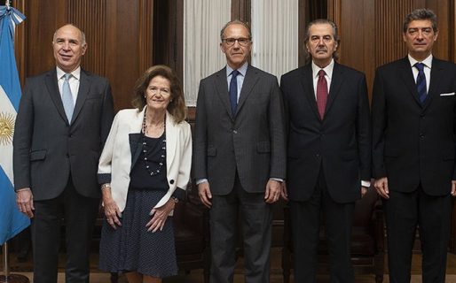 La Corte Suprema abrió el per saltum y prohibió, por el momento, reemplazar a los jueces que investigaron a CFK