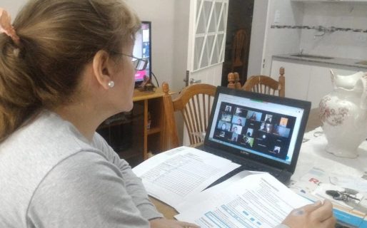 Día del Maestro en cuarentena: solo dos de cada cinco docentes cuentan con una PC exclusiva para su trabajo