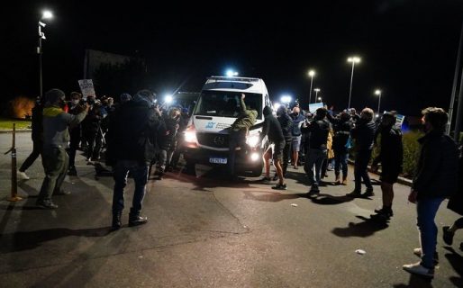 Lázaro Báez volvió a la cárcel de Ezeiza luego de que los vecinos impidieron su ingreso al country de Pilar