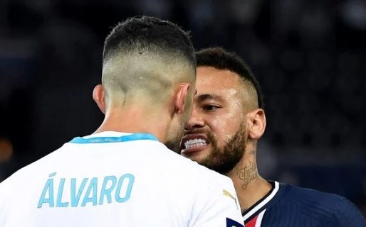 Neymar acusa que le dijeron “mono de m…” en medio del partido