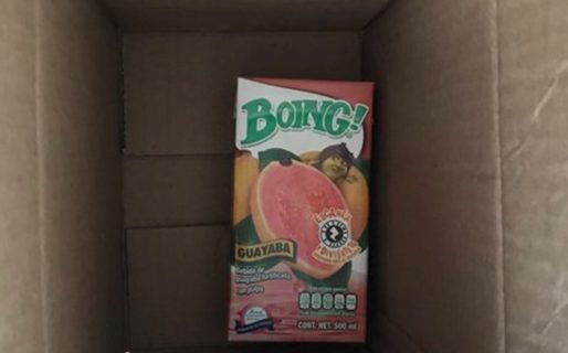 Compró un iPhone en Internet y le llegó un jugo en una caja
