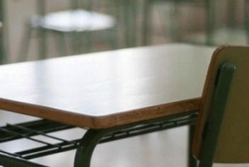 Anticipan que “las escuelas van a sacar los pupitres a la calle”