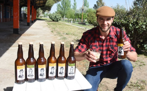 Un chofer petrolero fabrica licores artesanales y es tendencia en las redes