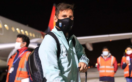 En tres aviones y sin Dybala, la Selección ya está en La Paz para enfrentar a Bolivia