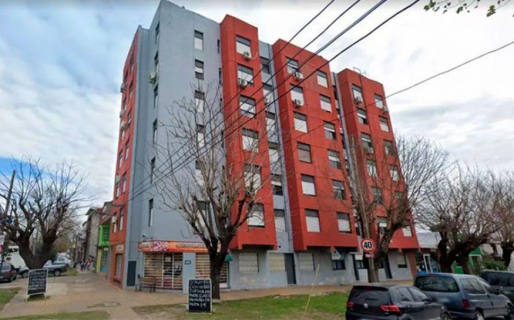 Un chico de 12 años cayó desde una terraza por grabar un video para TikTok