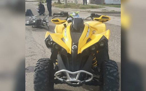 Chocaron una moto y un cuatri: uno de los conductores fue trasladado al Hospital con fuertes dolores en los testículos