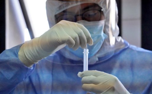 Investigan una posible cepa chilena de coronavirus