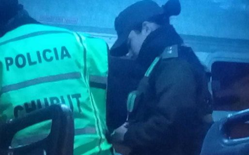 Detienen a un sujeto después de tocarle la cola a una policía en Kilómetro 3